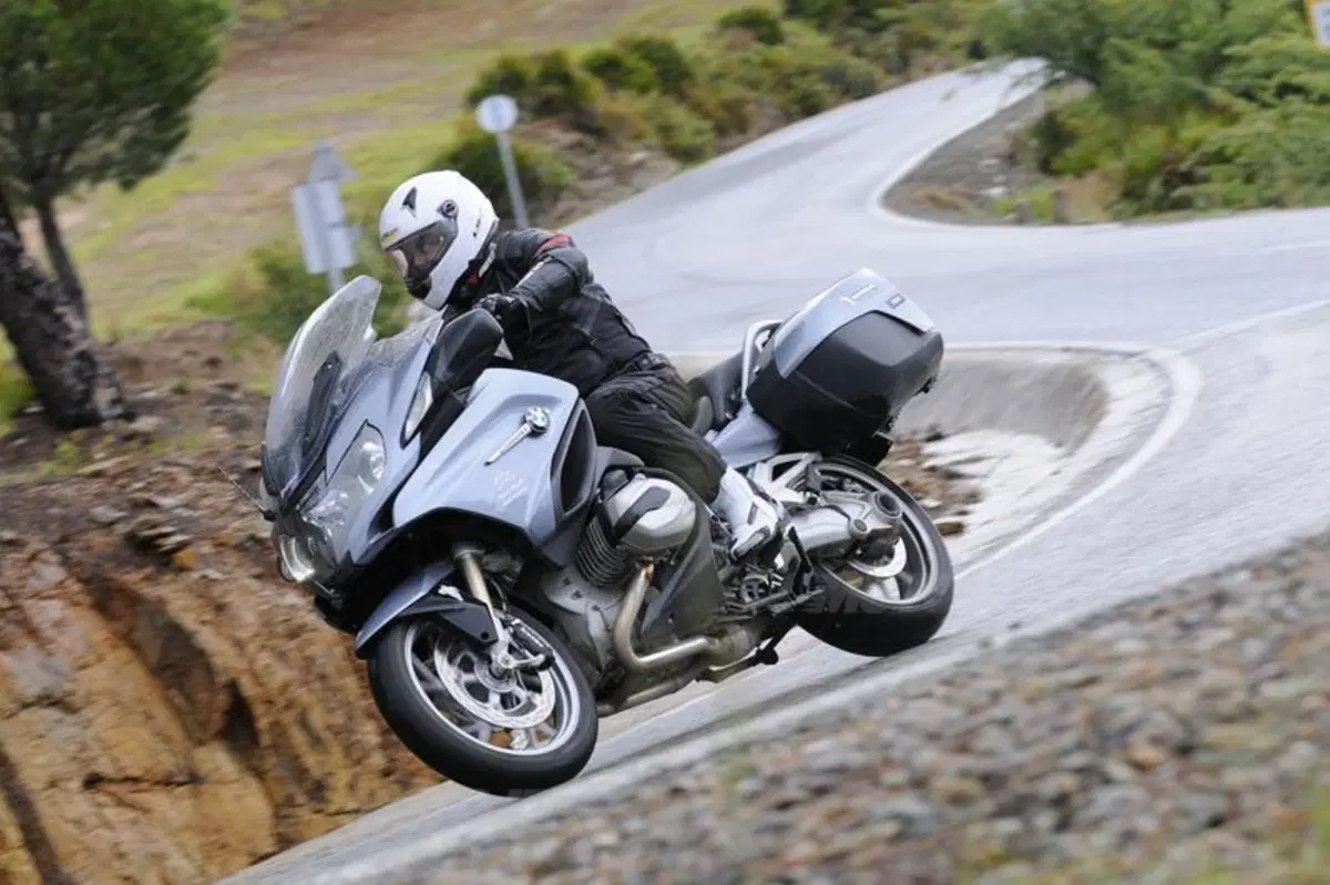 Test Michelin Pilot Road 4: Tre in Uno per ogni moto e situazione (14)