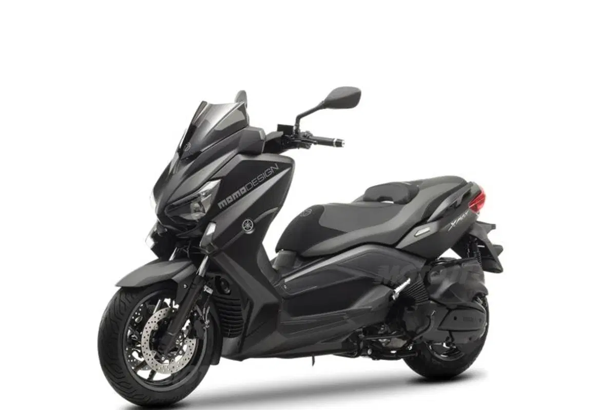 Yamaha X-Max 400 Momodesign: nuovo look (13)