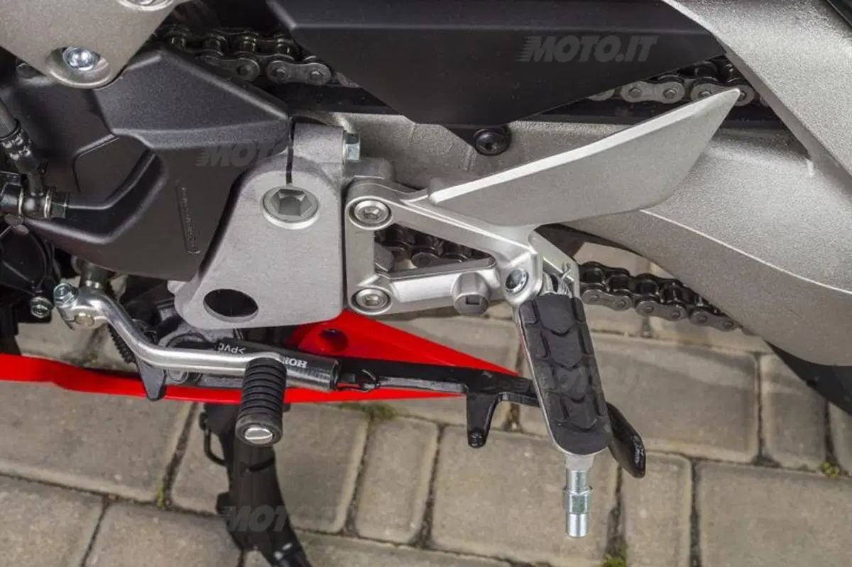 Honda VFR 800F 2014   (49)