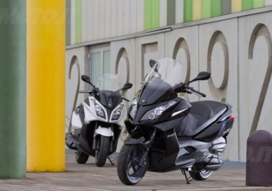 Kymco Downtown 300i ABS, già in vendita in versione 2015