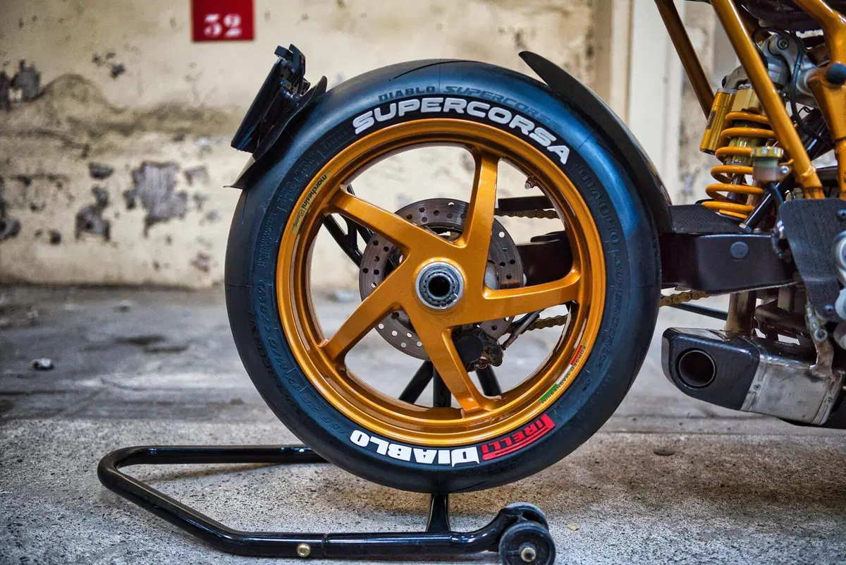 Ducati Cétonia 1000S, un tempo era una Multistrada (14)