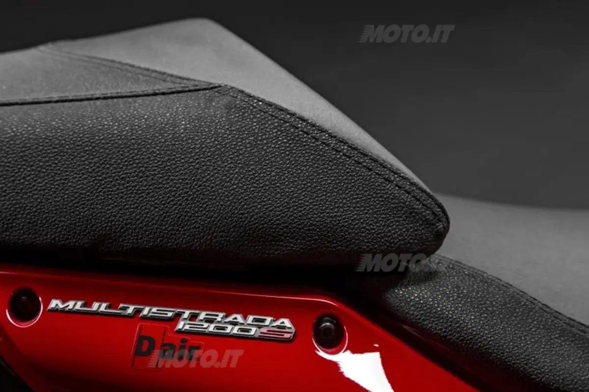 Da Dainese il primo sistema airbag integrato nella giacca sulla Ducati Multistrada (16)