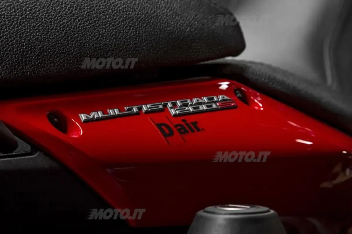 Da Dainese il primo sistema airbag integrato nella giacca sulla Ducati Multistrada (17)