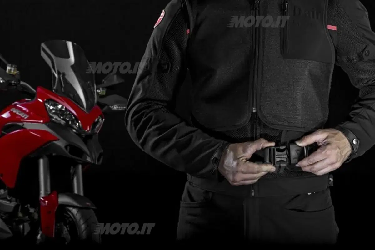 Da Dainese il primo sistema airbag integrato nella giacca sulla Ducati Multistrada (23)