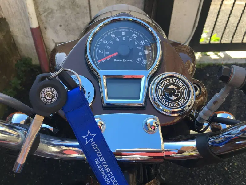 Royal Enfield Classic 350 (2021 - 26) (6)