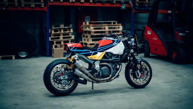 Indian FTR AMA by Workhorse Speed Shop. Special d'autore
