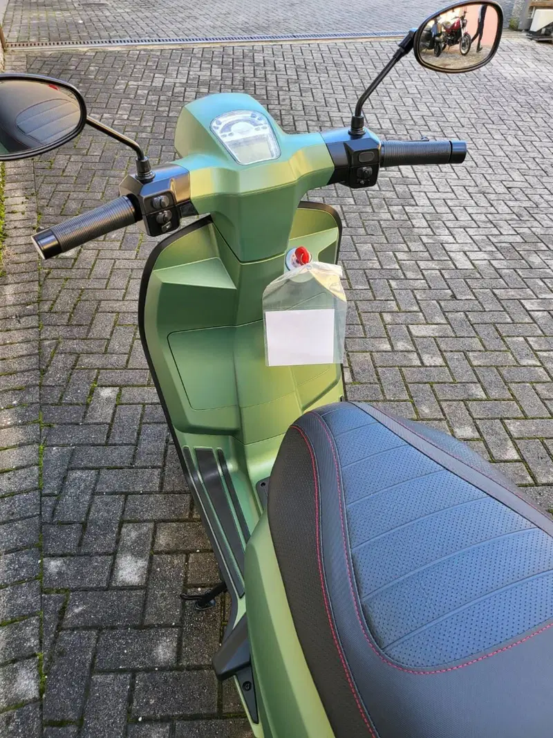 Lambretta V125 Special (2021 - 26) (5)
