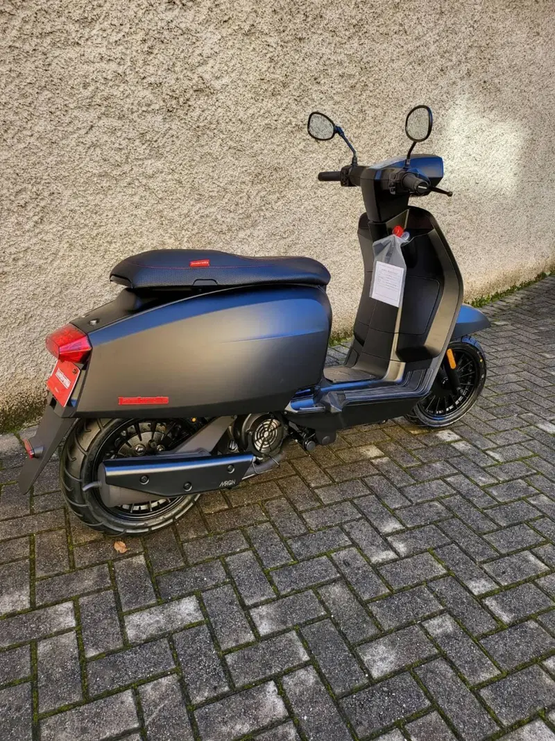 Lambretta V125 Special (2021 - 26) (4)