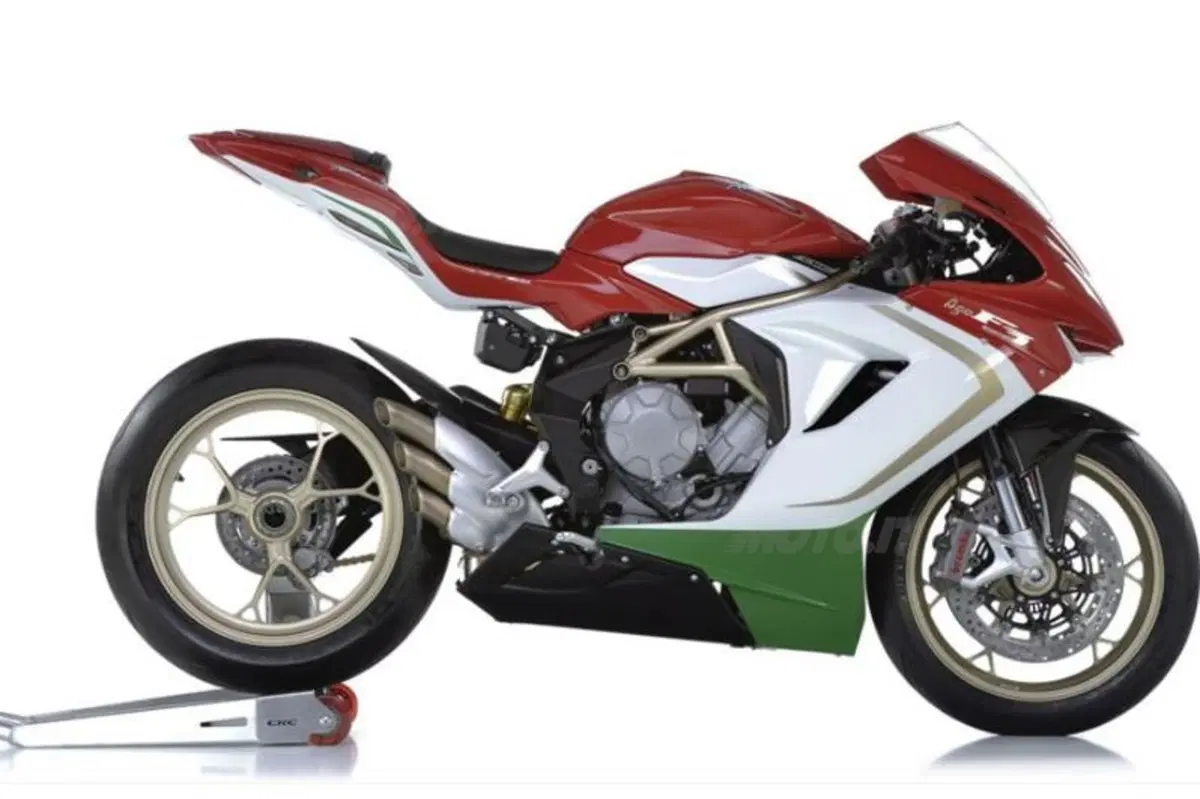 MV Agusta F3 800 Ago: il mito di Agostini è servito (4)