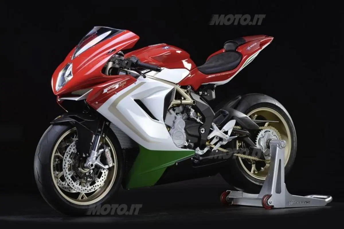 MV Agusta F3 800 Ago: il mito di Agostini è servito (7)