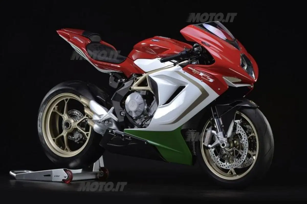 MV Agusta F3 800 Ago: il mito di Agostini è servito (8)