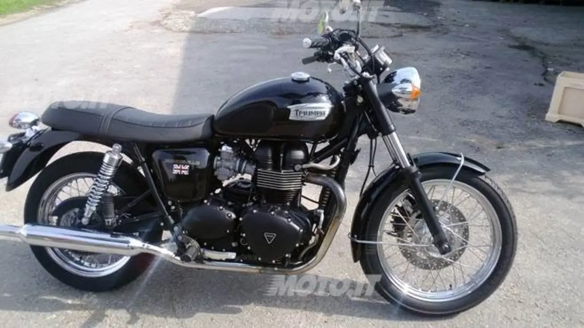 Guida alla Triumph Bonneville (2)