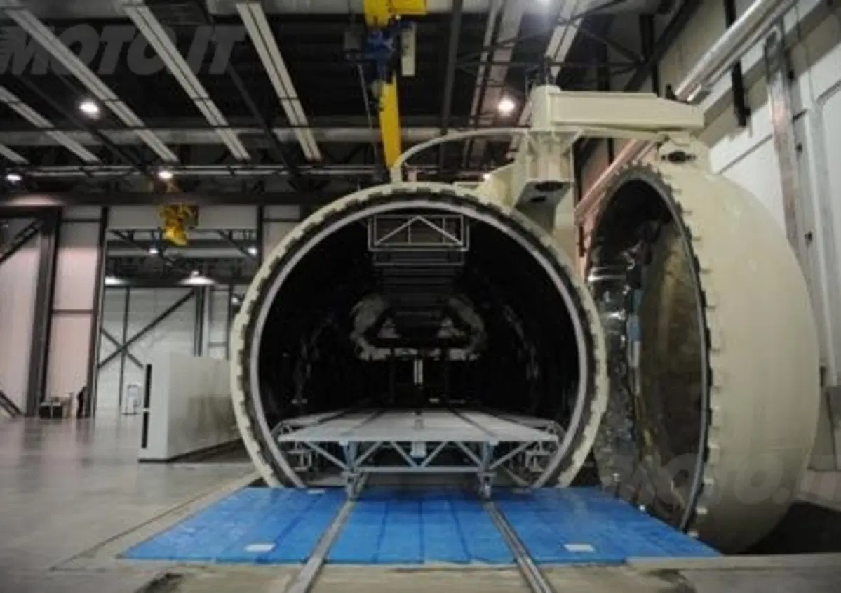 Massimo Clarke: "I materiali compositi" / Terza parte