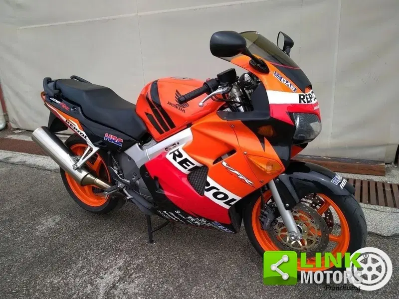 Honda VFR 800 (1998 - 01)