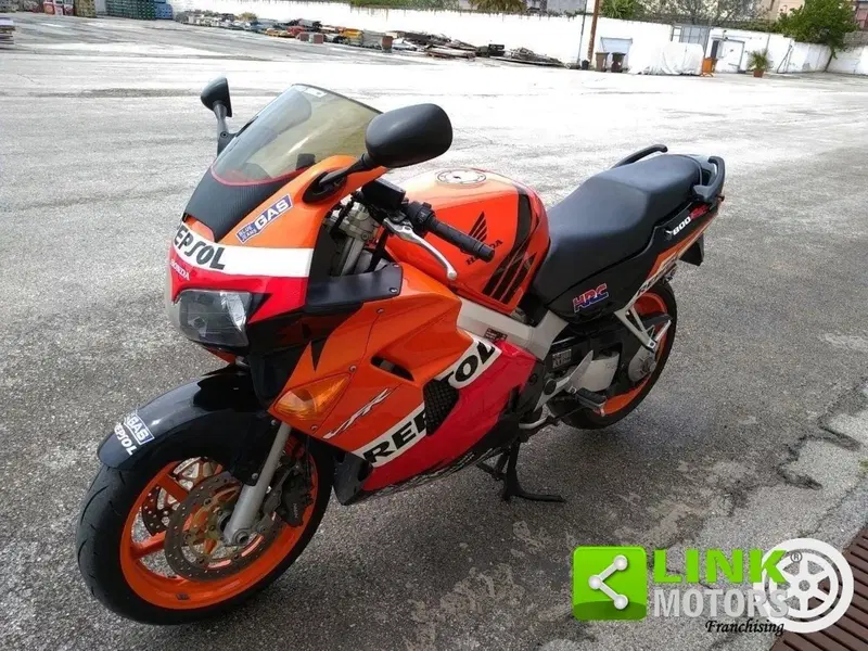 Honda VFR 800 (1998 - 01) (6)