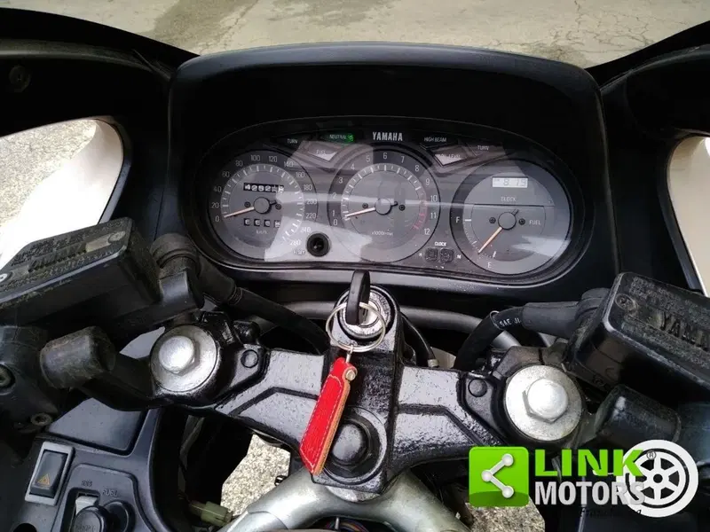 Yamaha FJ 1200 (9)