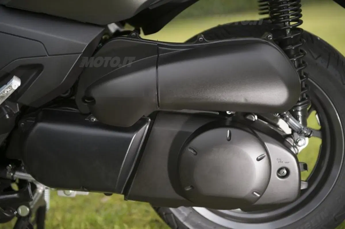 Yamaha X-Max 250 (42)