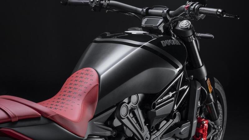 Ducati XDiavel Nera: foto, video e prezzi