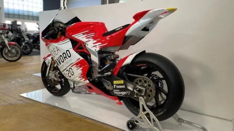 Volete una Moto2? All'asta la MV Agusta di Aegerter