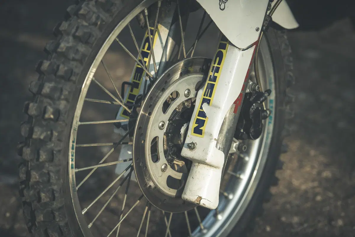 Abbiamo guidato la Cagiva Elefant 900 di Edi Orioli. Un test youngtimer esclusivo: che bomba! (25)