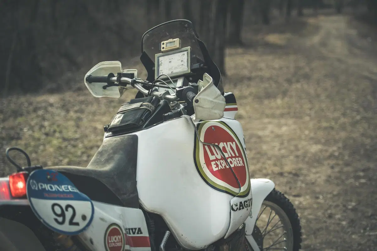 Abbiamo guidato la Cagiva Elefant 900 di Edi Orioli. Un test youngtimer esclusivo: che bomba! (20)
