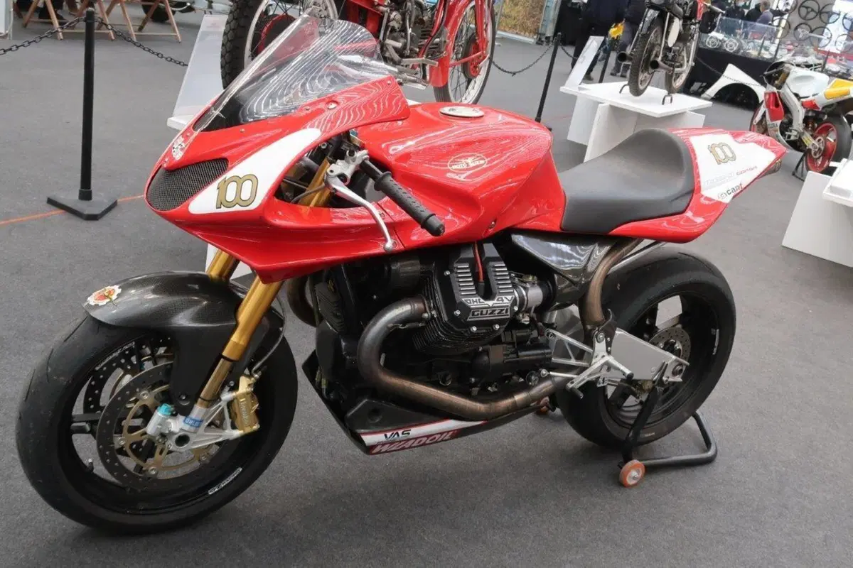 Epoca: Guzzi e Gilera protagoniste alla Mostra Scambio di Novegro  (10)