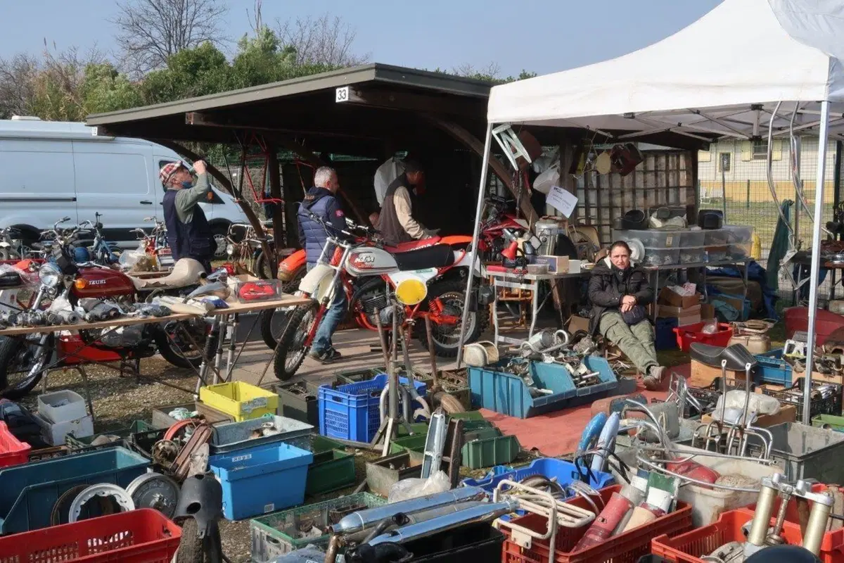 Epoca: Guzzi e Gilera protagoniste alla Mostra Scambio di Novegro  (11)