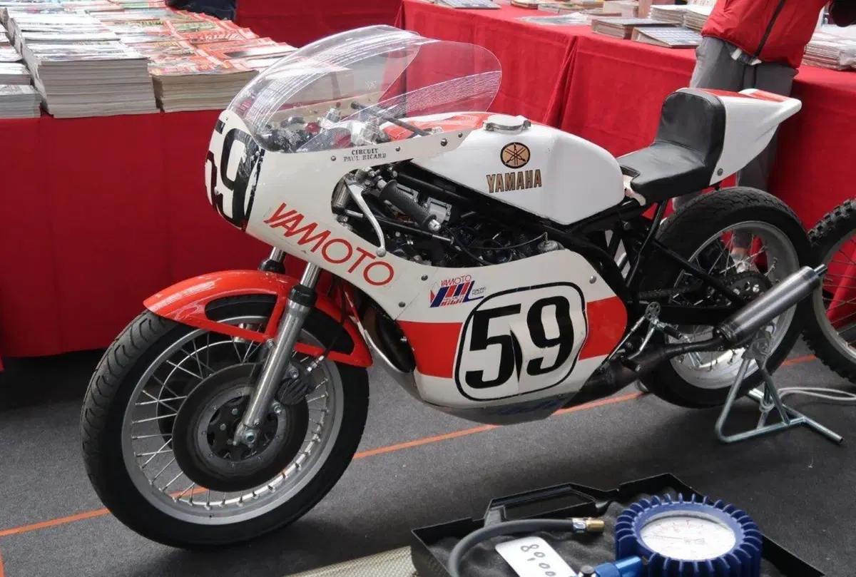 Epoca: Guzzi e Gilera protagoniste alla Mostra Scambio di Novegro  (33)