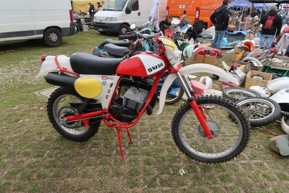Epoca: Guzzi e Gilera protagoniste alla Mostra Scambio di Novegro  (63)