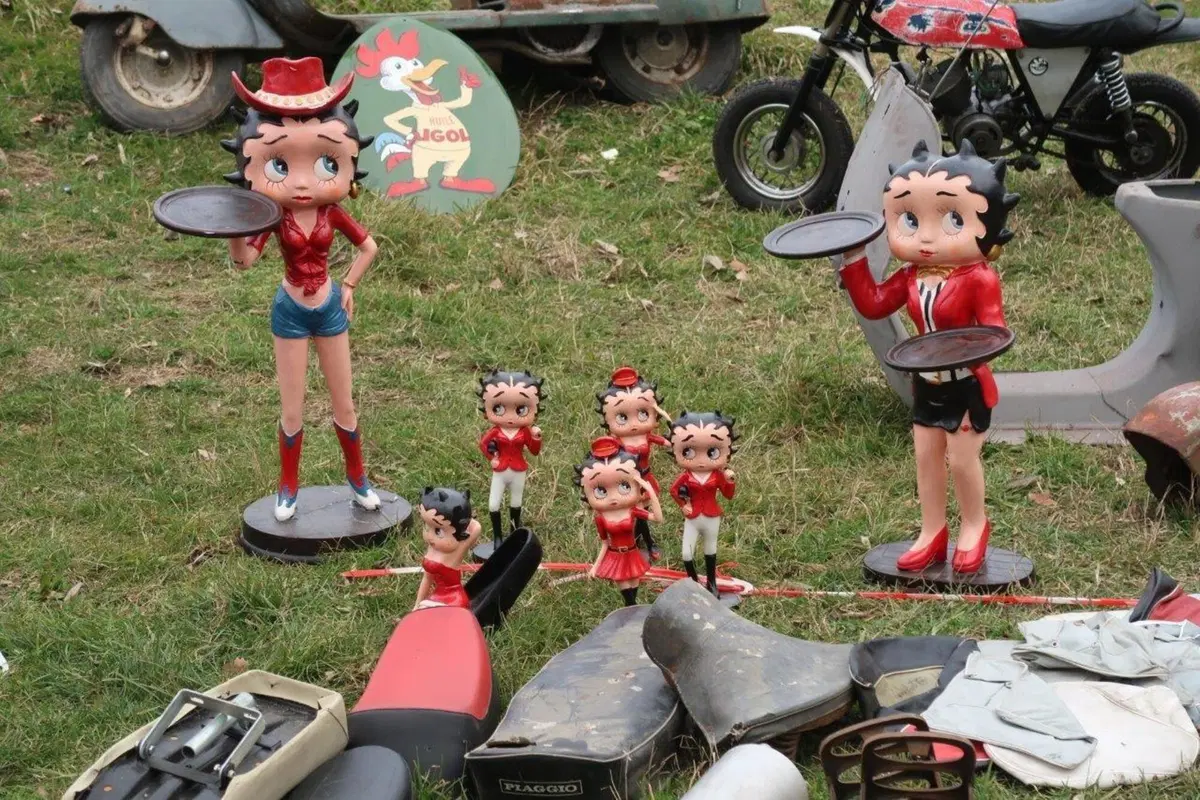Epoca: Guzzi e Gilera protagoniste alla Mostra Scambio di Novegro  (68)