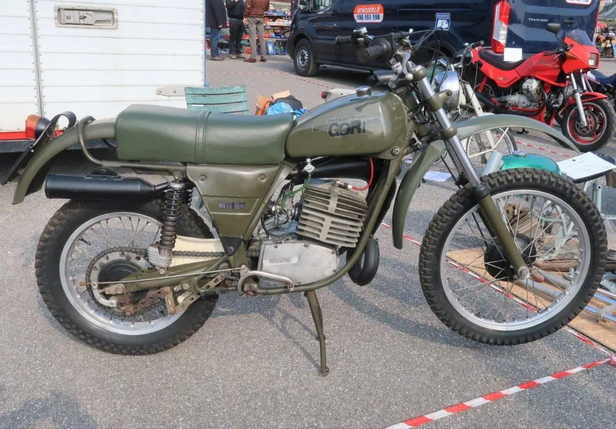 Epoca: Guzzi e Gilera protagoniste alla Mostra Scambio di Novegro  (75)