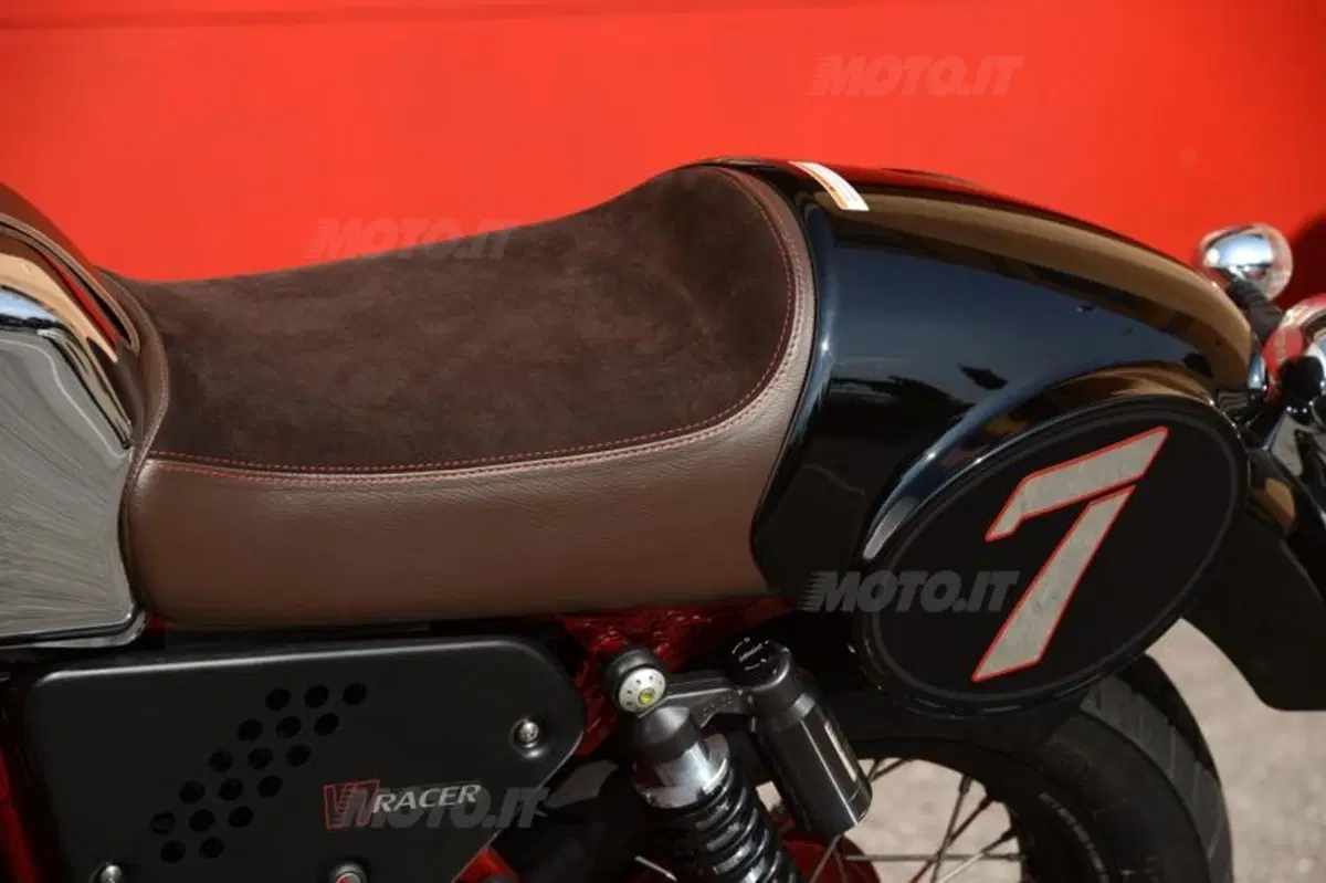 Moto Guzzi V7 2014 Stone, Special e Racer   (41)