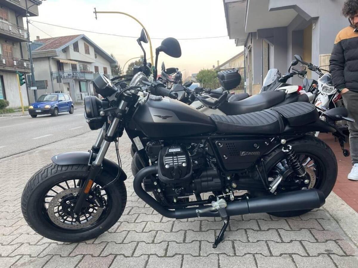 Vendo Moto Guzzi V Bobber Nuova A Monteforte Irpino Codice Moto It