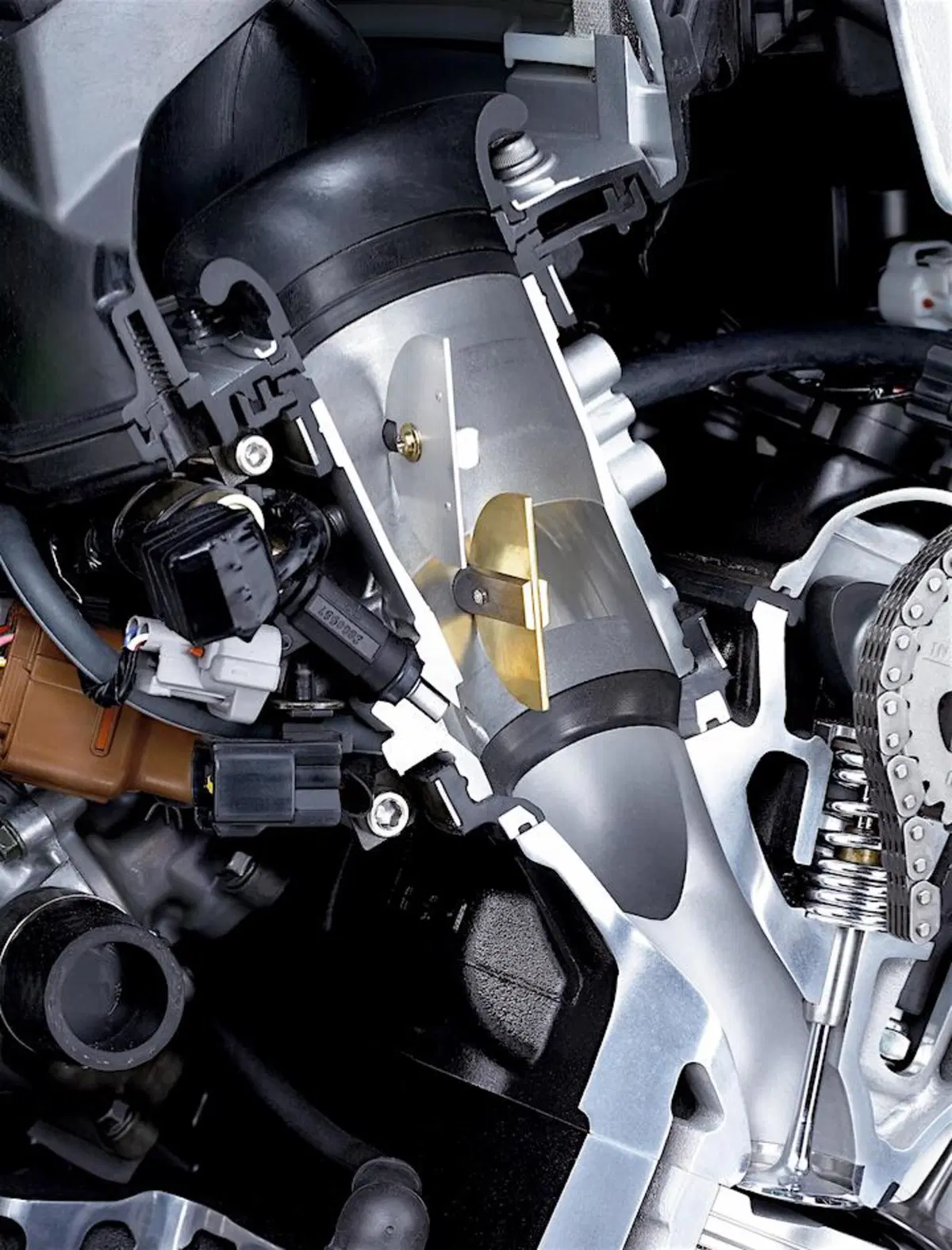 L’alimentazione a iniezione sulle moto a 4 tempi	 (7)