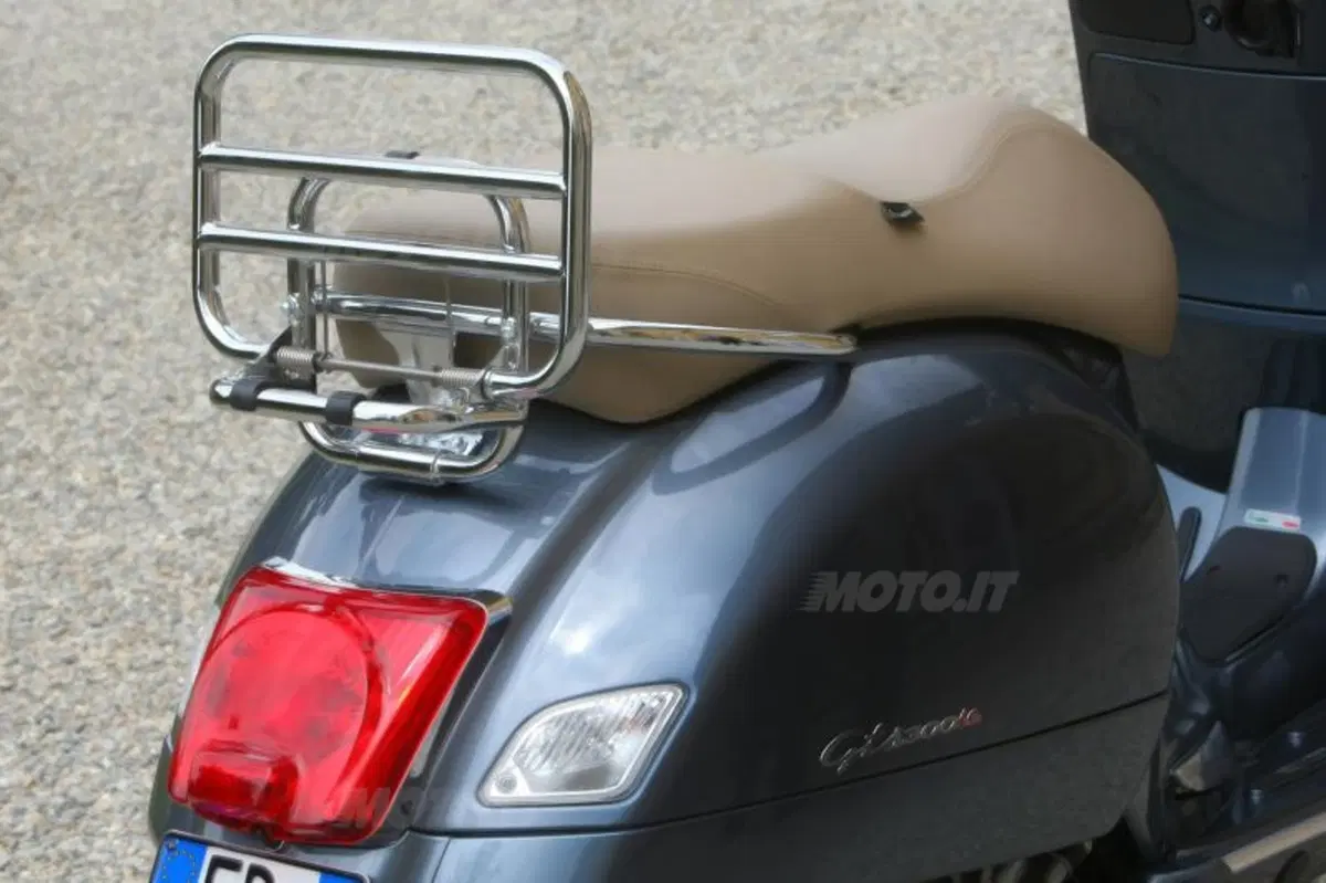 Vespa GTS e GTS Super 300 ABS (28)