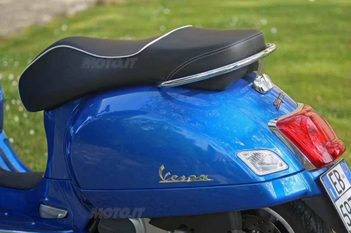 Vespa GTS e GTS Super 300 ABS (37)