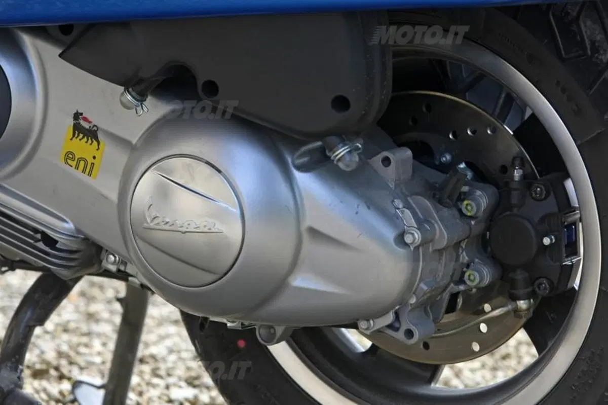 Vespa GTS e GTS Super 300 ABS (39)