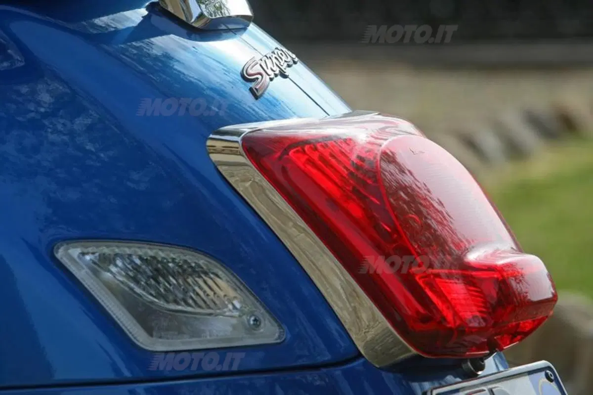 Vespa GTS e GTS Super 300 ABS (40)