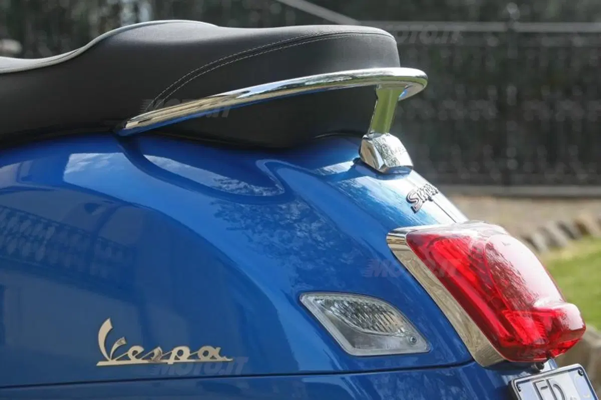 Vespa GTS e GTS Super 300 ABS (41)