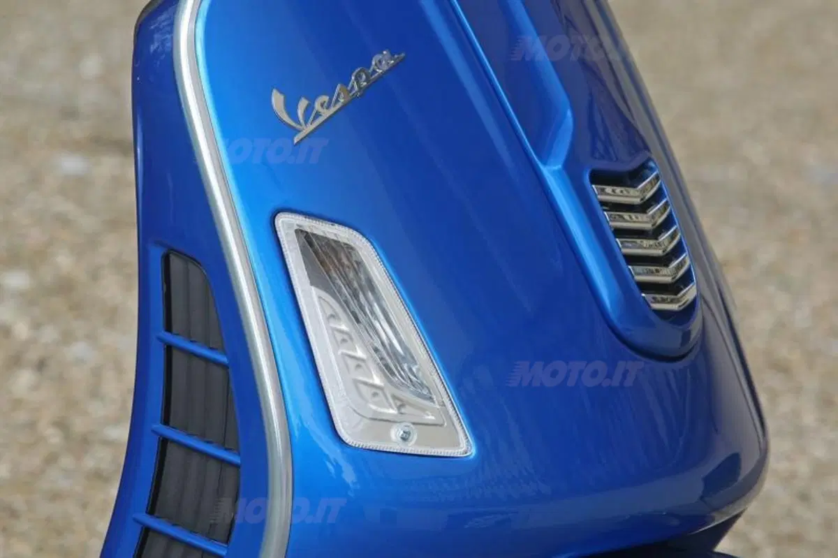 Vespa GTS e GTS Super 300 ABS (45)