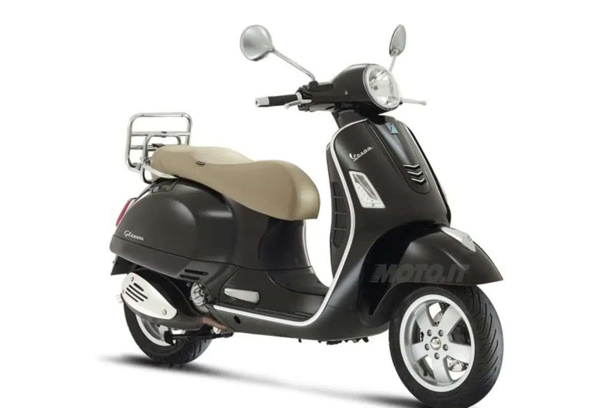 Vespa GTS e GTS Super 300 ABS (52)