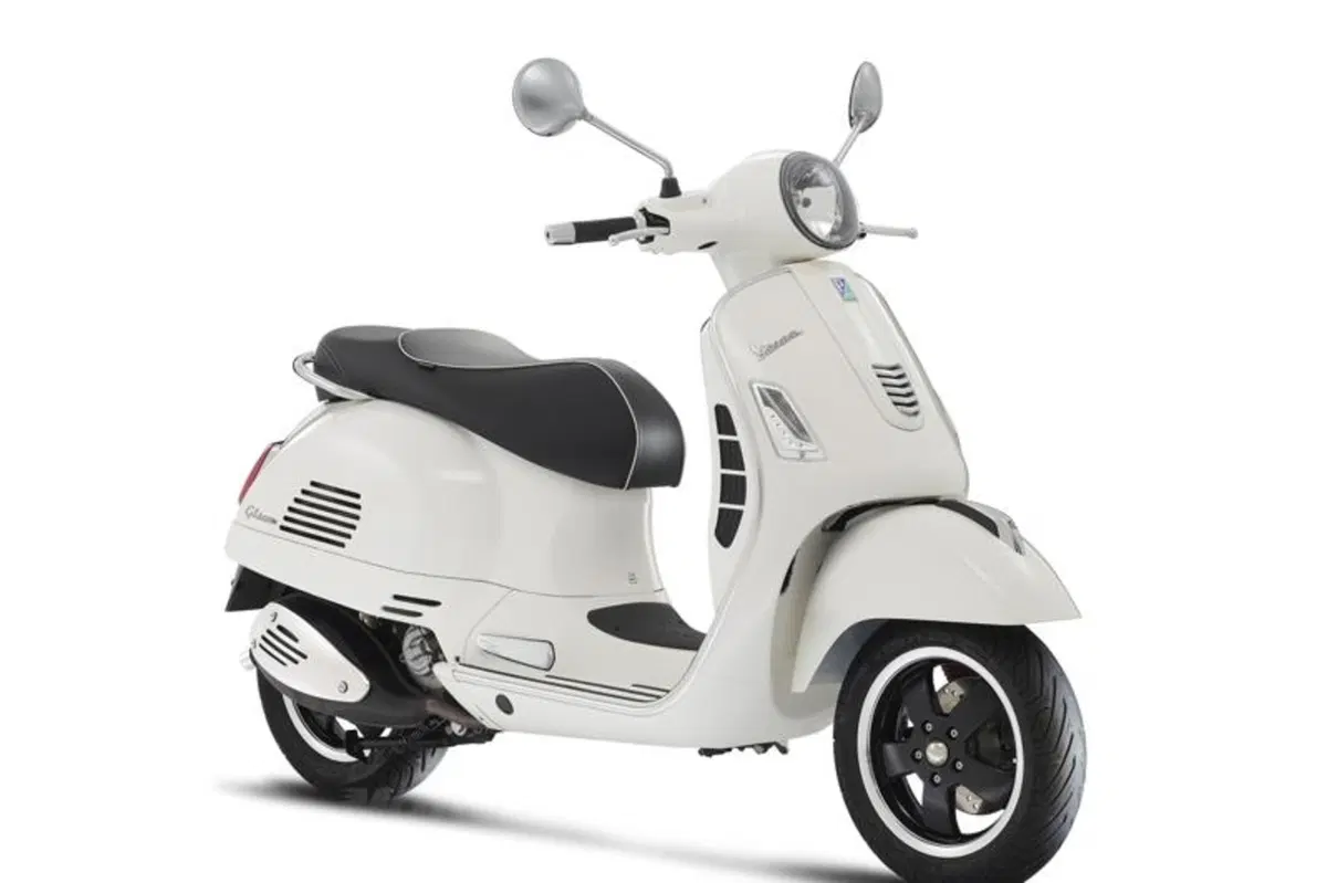 Vespa GTS e GTS Super 300 ABS (54)