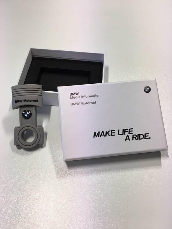 BMW Motorrad USB ORIGINALE NUOVA. (2)