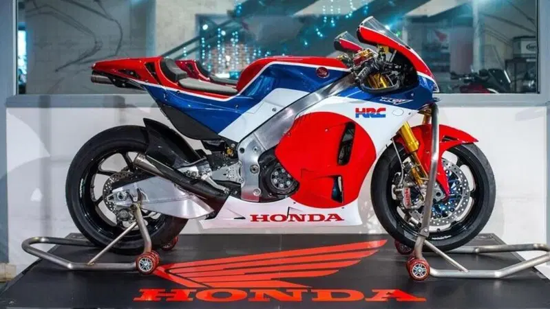 Un'altra Honda RC213V-S all'asta