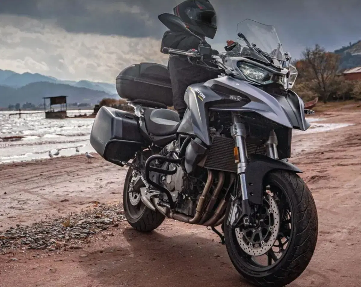 QJMotor SRT 600, il prezzo in Cina della crossover a quattro cilindri (2)