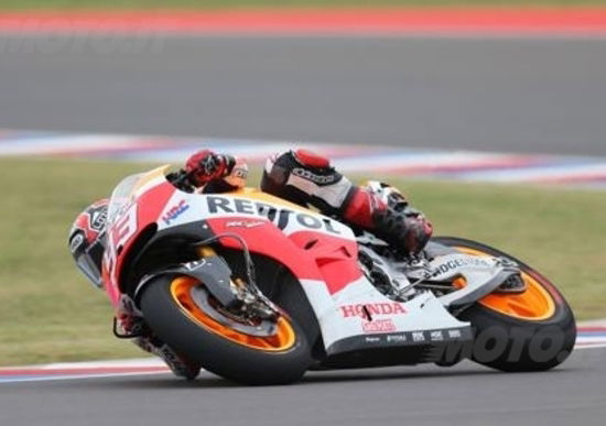 MotoGP. GP d'Argentina, Marquez si migliora ancora nelle FP3. Rossi 3°