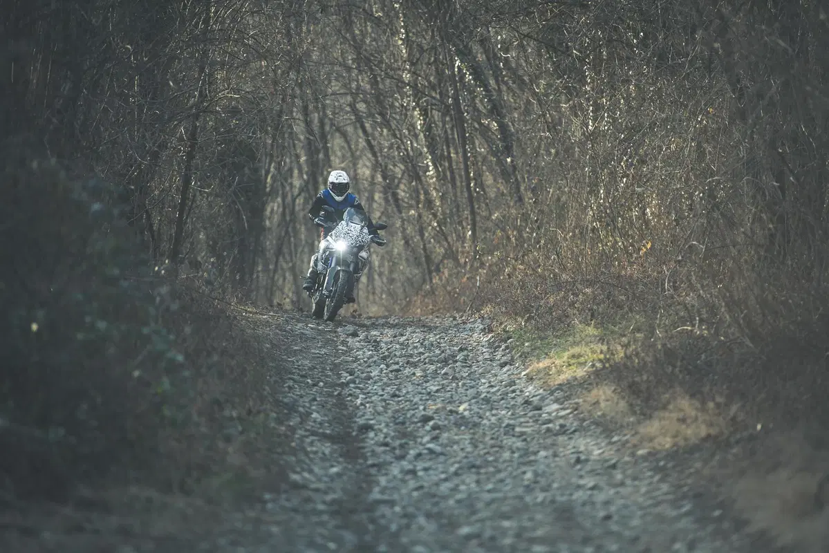 MV Agusta Lucky Explorer 9.5: TEST anteprima del prototipo su strada e offroad! (7)