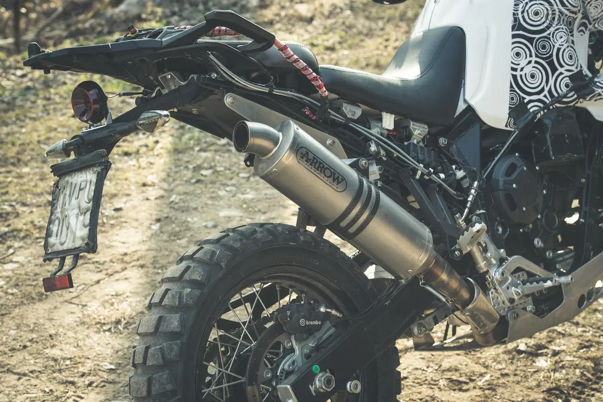 MV Agusta Lucky Explorer 9.5: TEST anteprima del prototipo su strada e offroad! (9)