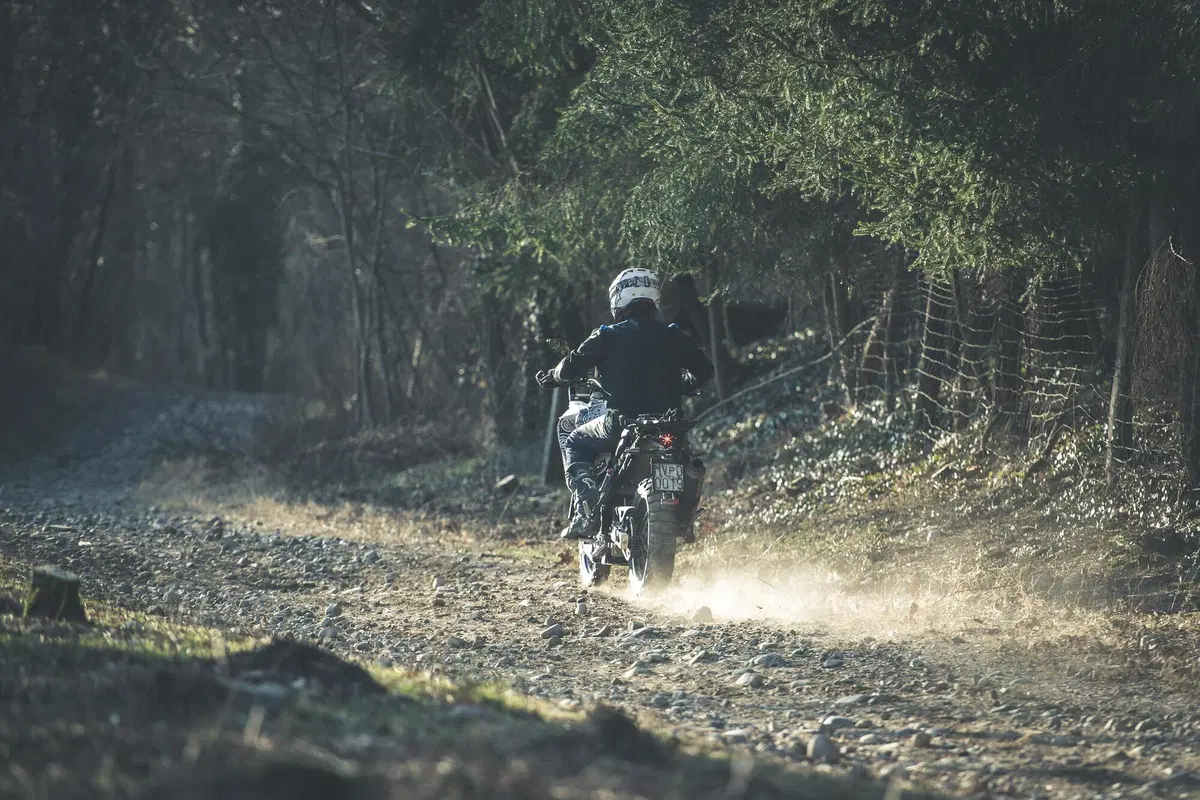 MV Agusta Lucky Explorer 9.5: TEST anteprima del prototipo su strada e offroad! (20)