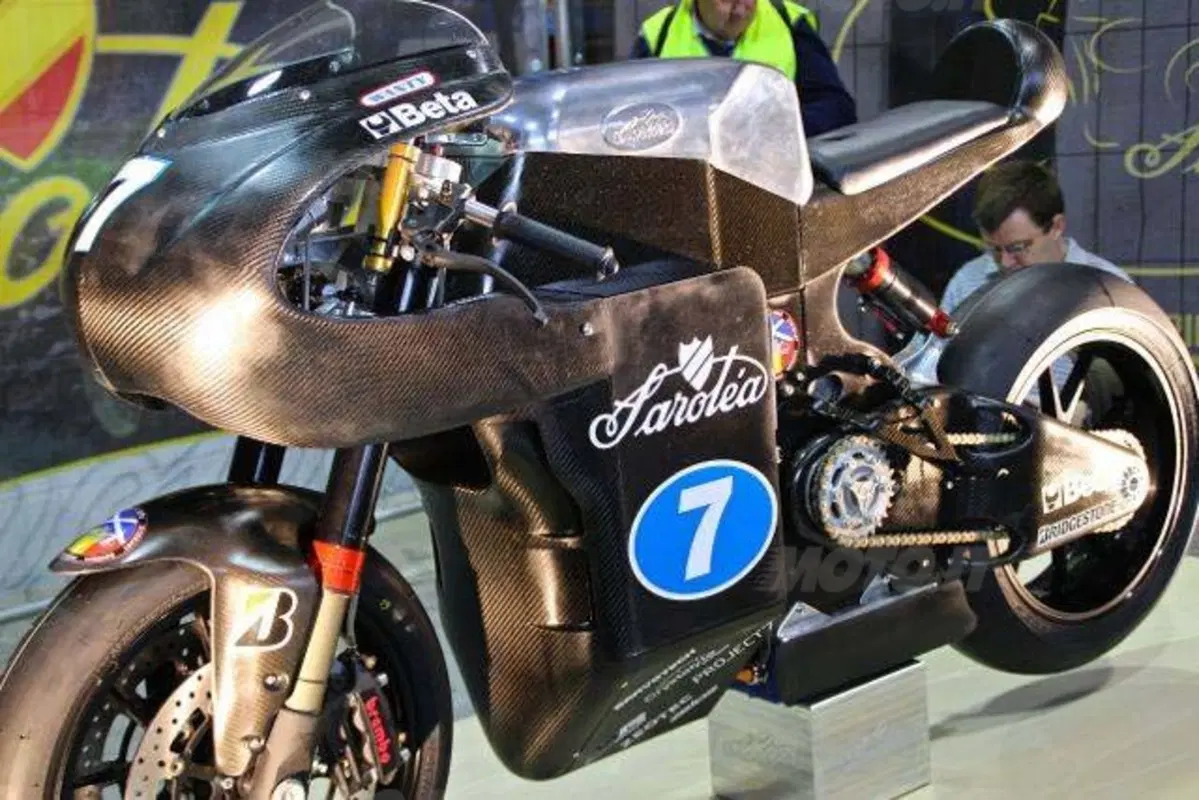 Saroléa rinasce al TT con la SP7 (10)